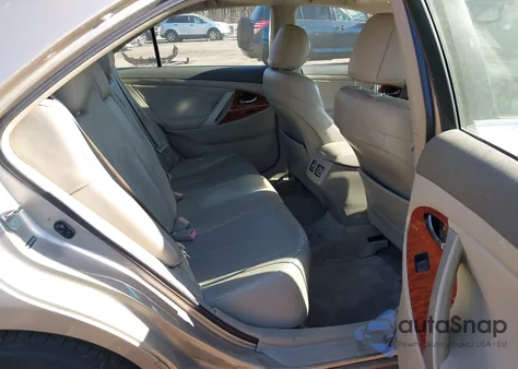 2009 Toyota Camry Xle V6 z USA, uszkodzony, nr VIN 4T1BK46KX9U090357